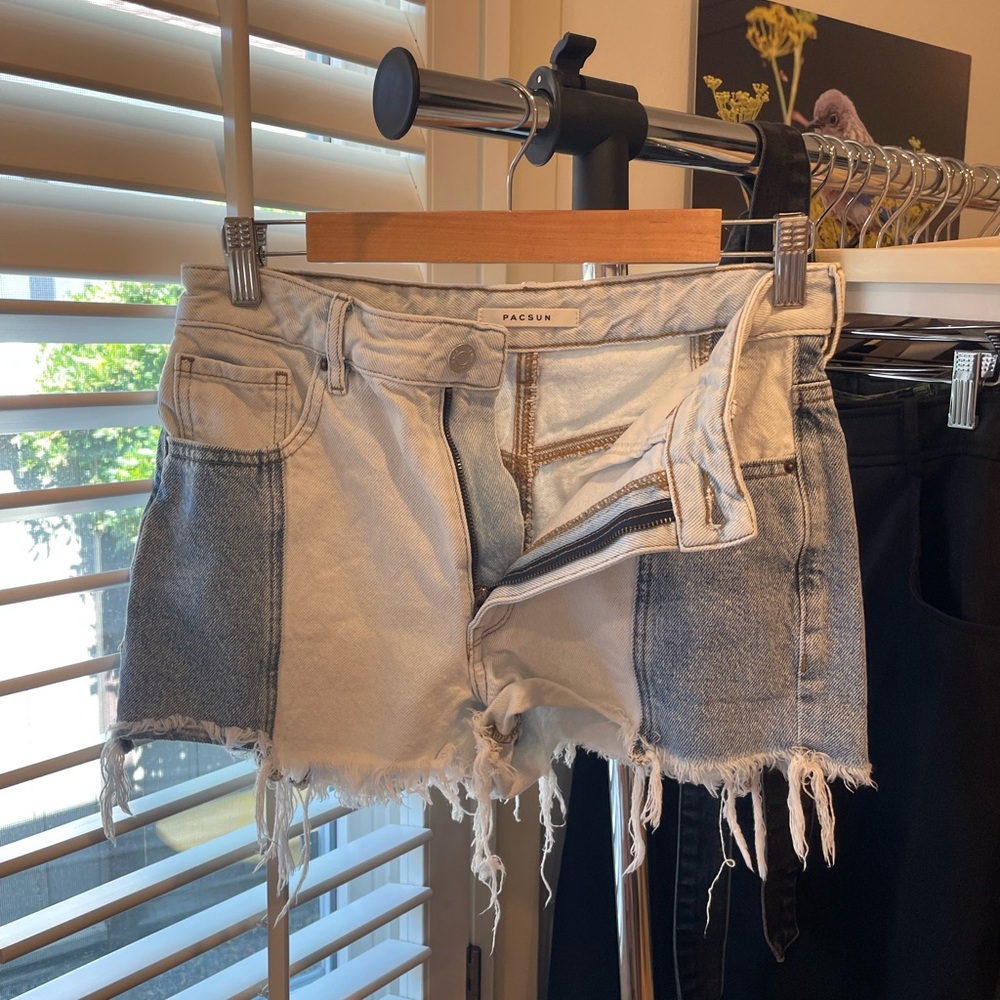 Pacsun washed blue and white jean shorts